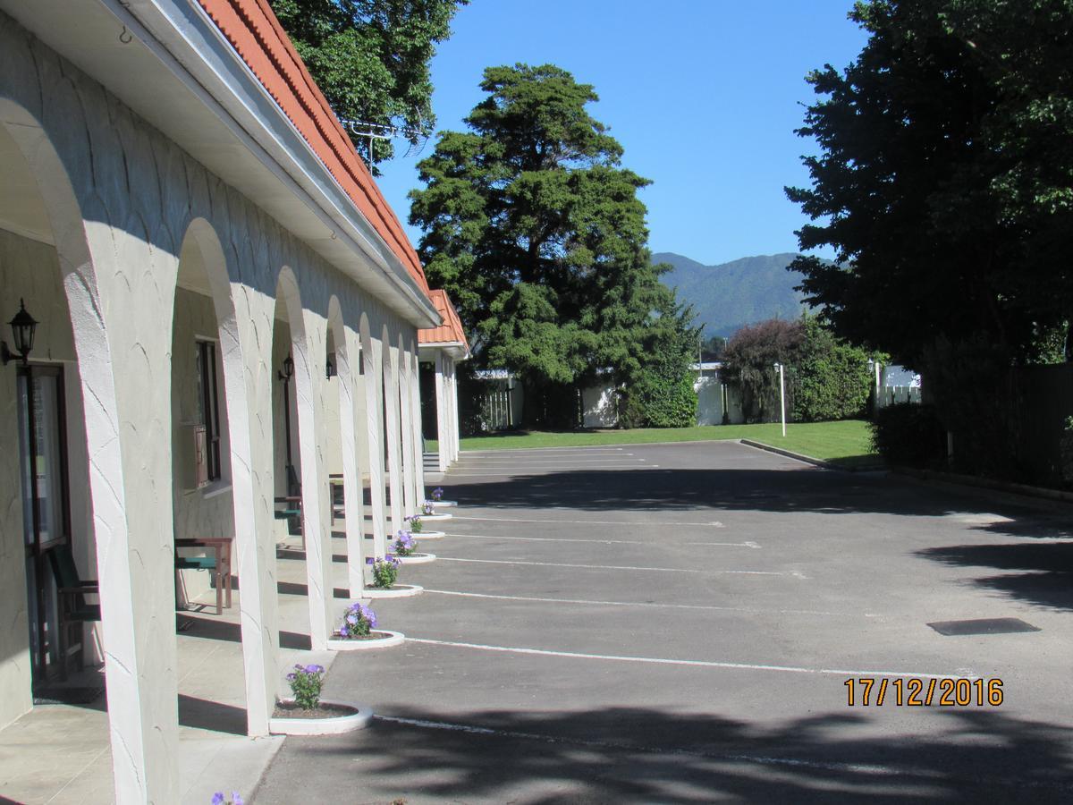 玛塔多尔汽车旅馆 Carterton 外观 照片